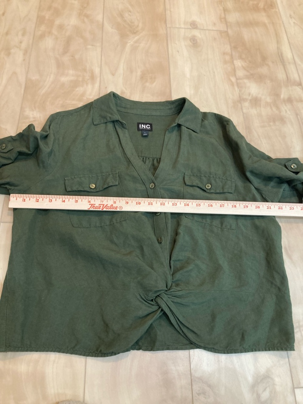 Linen blend twist blouse - Picture 9 of 11